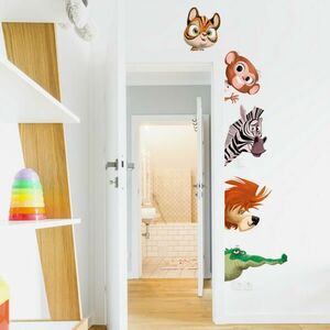 Falmatrica ajtó köré - Zoo kép
