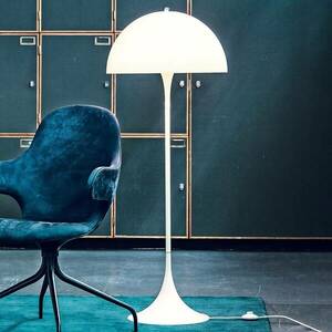 Louis Poulsen Panthella - design állólámpa, opál kép