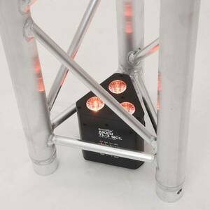EUROLITE újratölthető akkumulátor TL-3 QCL LED Trusslight RGBW LED-es kép
