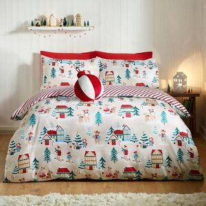 Kétszemélyes ágyneműhuzat 230x220 cm Christmas Mouse Town – Catherine Lansfield kép