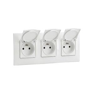 Legrand - Három aljzatú kültéri háztartási dugalj 250V/16A, NILOE kerettel, fehér LR0030+LR0019+LR0019+LR0019 kép
