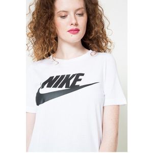 Nike Sportswear - Topfelső kép