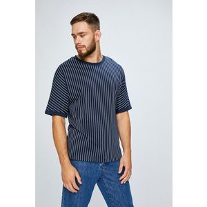 Review - T-shirt kép