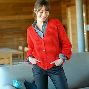 Laza gombos pulóver, mohair touch kép