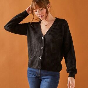 Laza gombos pulóver, mohair touch kép