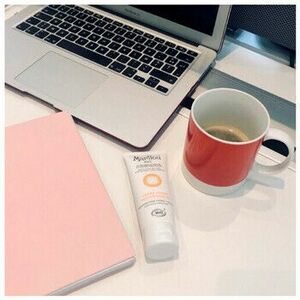 Kéz- és lábápolás Marilou Bio Organic Nourishing Hand Cream with Shea Butter kép