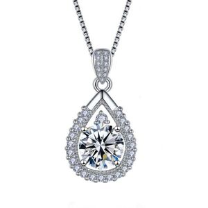 Elegáns csepp medálos nyaklánc whitegold kép