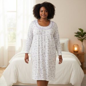 Női 4XL-es (extra nagyméretű) fehér alapon lila virágos hosszú ujjú vastagabb pamut hálóing - Aydogan - ÚJ kép