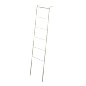 Biely dekoratívny rebrík YAMAZAKI Tower Ladder vyobraziť