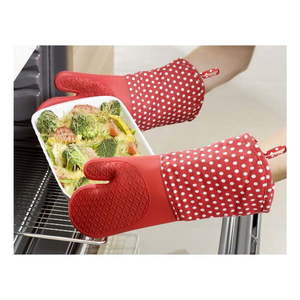 Sada 2 červených silikónových chňapiek Wenko Oven Red vyobraziť