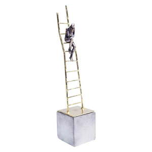 Dekoratívna soška Kare Design Climbing Man vyobraziť