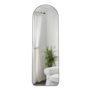 Stojacie zrkadlo 51x158 cm Hubba – Umbra vyobraziť