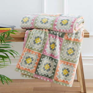 Mikroplyšová deka 130x170 cm Crochet Print Cosy – Catherine Lansfield vyobraziť