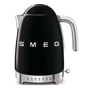 Čierna rýchlovarná kanvica z nehrdzavejúcej ocele 1, 7 l Retro Style – SMEG vyobraziť