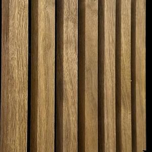 Akustické lamely na plsti dub dark fornir 300x2650 mm vyobraziť