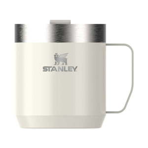 Krémový termo hrnček 350 ml Camp mug Cream Gloss – Stanley vyobraziť