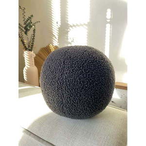 Dekoračný vankúš z materiálu buklé ø 20 cm Top – Mioli Decor vyobraziť