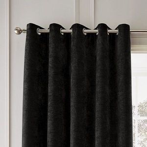 Čierne termozávesy v súprave 2 ks zo ženilky 168x229 cm Selene Luxury Chenille – Hyperion vyobraziť
