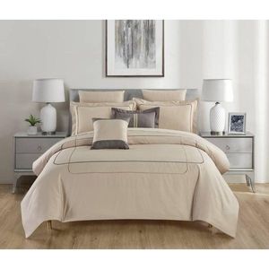 Béžové obliečky na dvojlôžko/predĺžené z bavlny Renforcé s plachtou/6-dielne 240x220 cm Calm of Lines – Mila Home Luxury vyobraziť