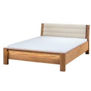 Postele a nábytok z masívu vyobraziť