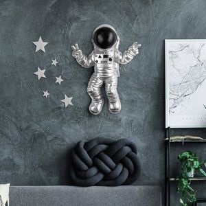 Nástenná dekorácia Astronaut strieborná/čierna vyobraziť