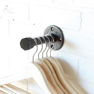 Nástenný vešiak BORURAF 15 cm čierny vyobraziť