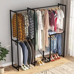 Coat Hanger B161 - Black vyobraziť