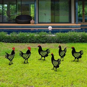 Súprava dekoratívnych kovových doplnkov do záhrady Chicken Family 6 vyobraziť
