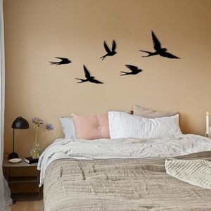 Dekoratívny kovový doplnok na stenu Crow vyobraziť