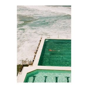 Plagát 30x40 cm Bondi Icebergs – Anna Pihan – The Poster Club vyobraziť