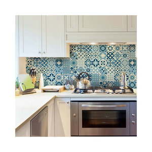 Sada 60 nástenných samolepiek Ambiance Wall Decal Cement Tiles Riana, 15 × 15 cm vyobraziť