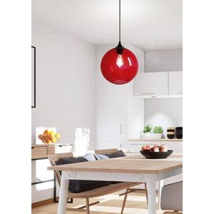 Stropná lampa Edison s červenou sklenenou guľou vyobraziť