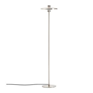 Stojacia lampa v striebornej farbe s kovovým tienidlom (výška 130 cm) Nuvira – Kave Home vyobraziť