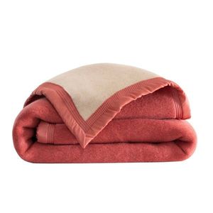 Dvojfarebná vlnená prikrývka 600g/m2 vyobraziť