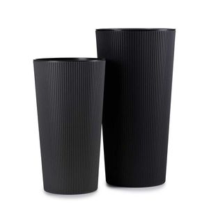 Súprava 2 kvetináčov URBANICA ECO čierna vyobraziť
