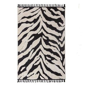 Čierno-biely koberec 160x230 cm Esra Zebra – Flair Rugs vyobraziť