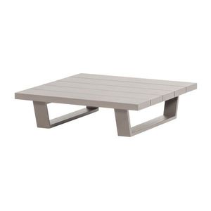 Kovový záhradný konferenčný stolík 87x87 cm Bear – WOOOD vyobraziť