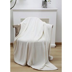 Novel DEKA, polyester, 150/200 cm vyobraziť