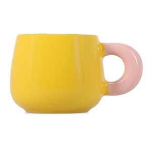 Žltý hrnček z kostného porcelánu 470 ml Coco – ONA vyobraziť