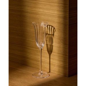 Pohár na sekt 100 ml Neia – Kave Home vyobraziť