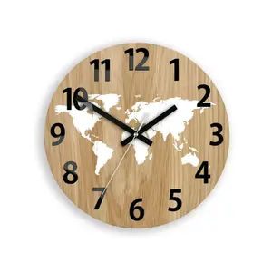 Drevené nástenné hodiny Mapa Wood 33 cm hnedé/biele vyobraziť