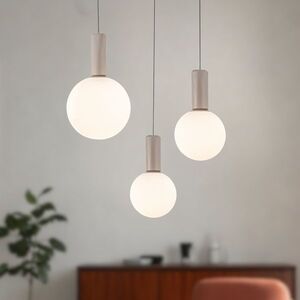 Lampa wisząca Testa beżowa potrójna białe klosze kule nad stół vyobraziť