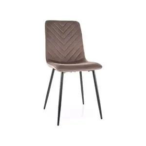 Stolička Daria vyobraziť