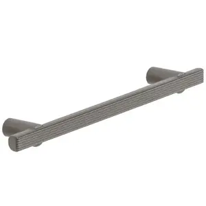 Úchytka Ray 168 mm svetlý grafit vyobraziť