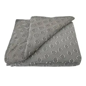 Prikrývka na posteľ Milo 170x220 tmavosivá Merkury Home vyobraziť
