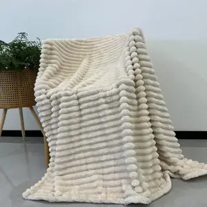 Deka Nicola CL2617 130x170 cm svetlobéžová vyobraziť