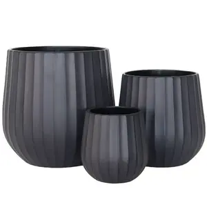 Kvetináč lc5067-3s /12x12x12/čierna vyobraziť