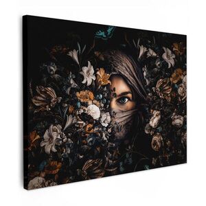 MuchoWow OBRAZ NA PLÁTNE Žena - luxus - kvety - motýľ - portrét 80x60 cm vyobraziť
