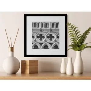 Rámovaný obraz Dóžov palác fasáda 30x30 cm, čiernobiely% vyobraziť