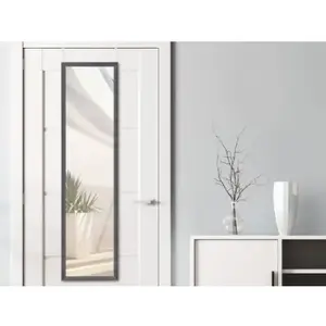 Závesné zrkadlo na dvere Bea 30x120 cm, čierne% vyobraziť